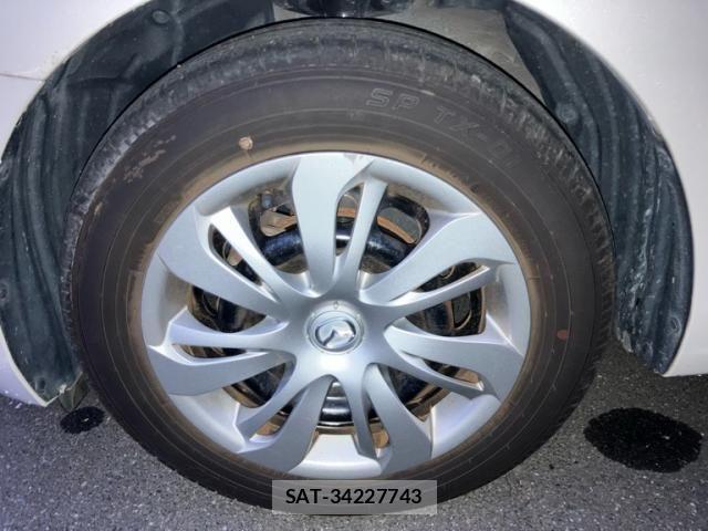 Mazda DEMIO 2015-10 7217707-8