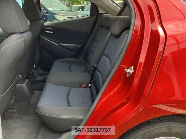 Mazda DEMIO 2015-07 7217704-4