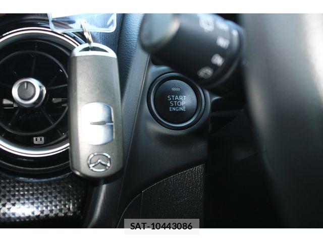 Mazda DEMIO 2017-06 7217722-23