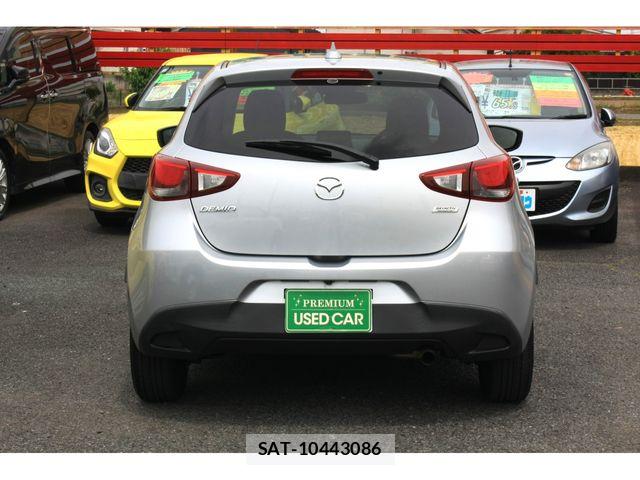 Mazda DEMIO 2017-06 7217722-6