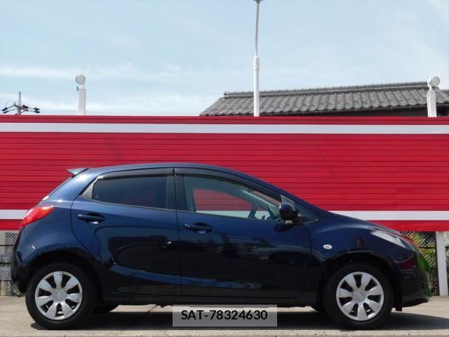 Mazda DEMIO 2014-01 7217670-5