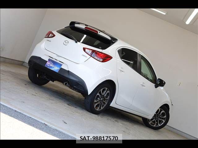 Mazda DEMIO 2015-07 7217703-10