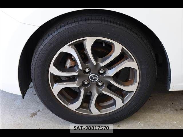 Mazda DEMIO 2015-07 7217703-12