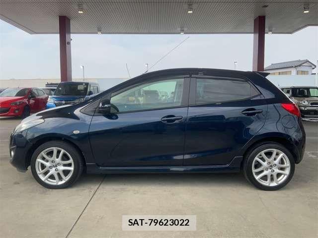 Mazda DEMIO 2013-12 7217666-10