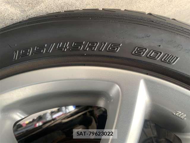 Mazda DEMIO 2013-12 7217666-19