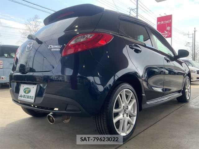 Mazda DEMIO 2013-12 7217666-7