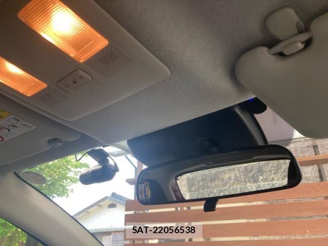 Mazda DEMIO 2014-11 7217685-23
