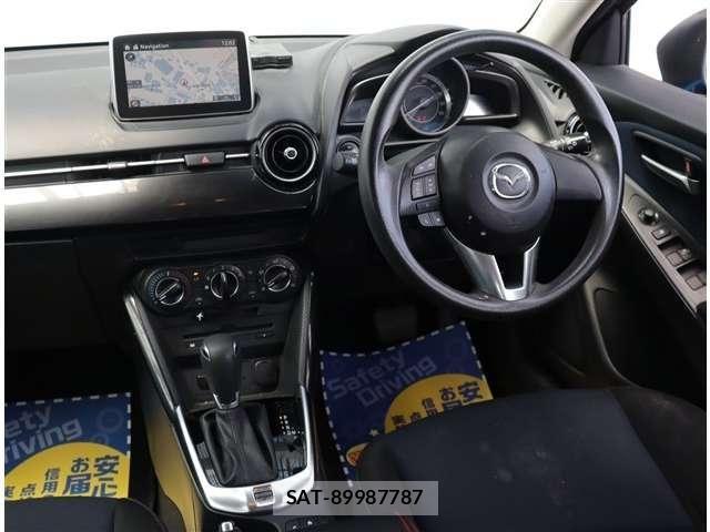 Mazda DEMIO 2014-12 7217687-24