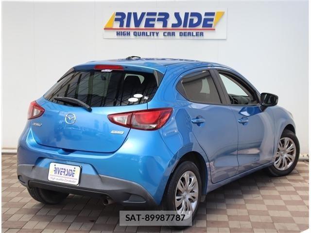 Mazda DEMIO 2014-12 7217687-2