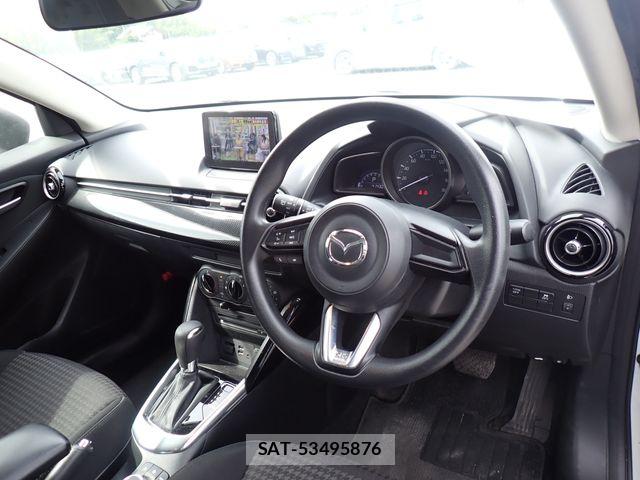 Mazda DEMIO 2017-05 7217721-1