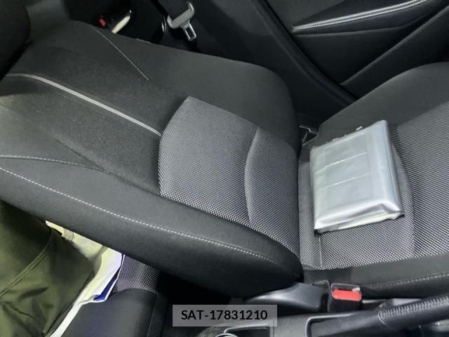Mazda DEMIO 2017-07 7217724-12