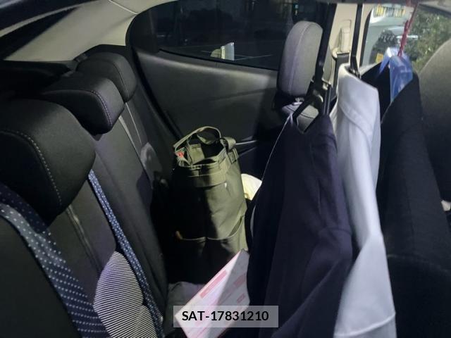 Mazda DEMIO 2017-07 7217724-13