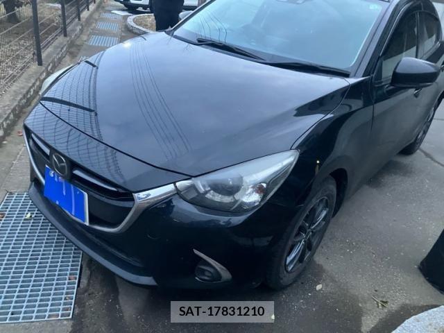 Mazda DEMIO 2017-07 7217724-0