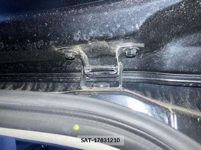 Mazda DEMIO 2017-07 7217724-19