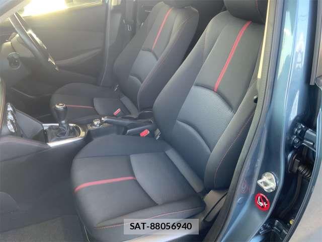 Mazda DEMIO 2014-11 7217674-12