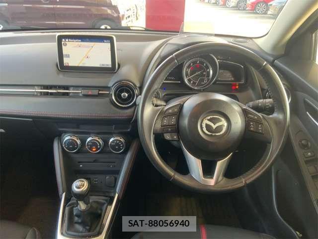 Mazda DEMIO 2014-11 7217674-15