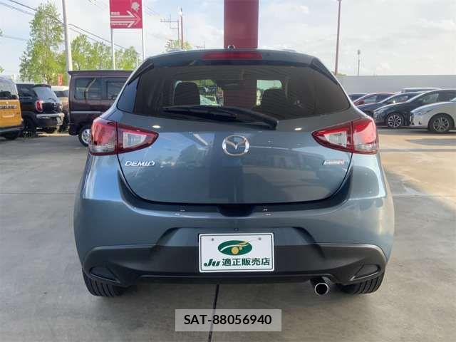 Mazda DEMIO 2014-11 7217674-2