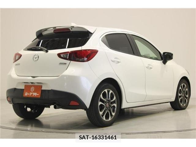 Mazda DEMIO 2014-11 7217676-11