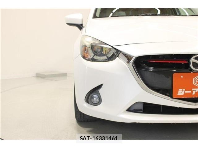 Mazda DEMIO 2014-11 7217676-15