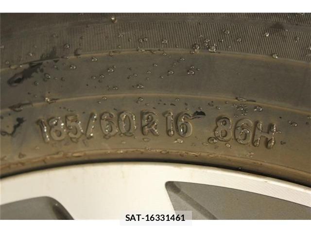 Mazda DEMIO 2014-11 7217676-26
