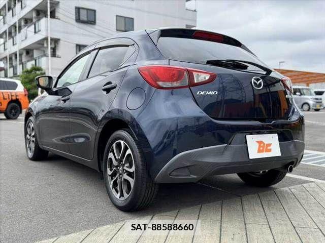 Mazda DEMIO 2014-10 7217673-12