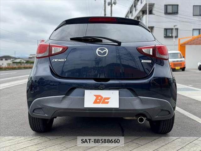Mazda DEMIO 2014-10 7217673-13