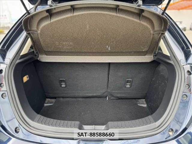Mazda DEMIO 2014-10 7217673-19
