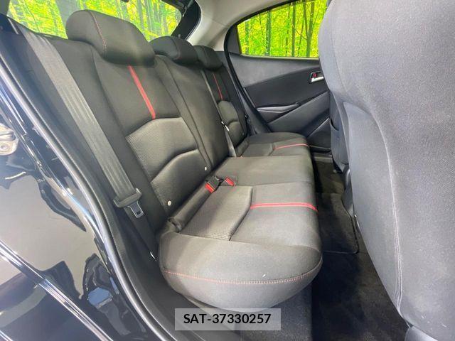 Mazda DEMIO 2016-01 7217710-9