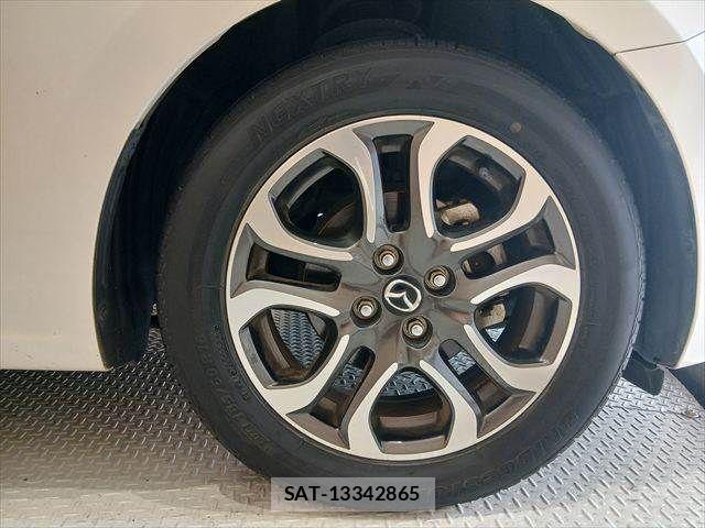 Mazda DEMIO 2016-03 7217709-12