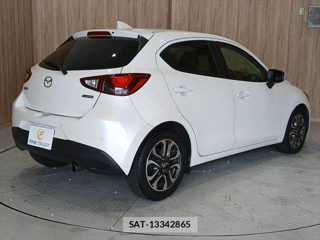 Mazda DEMIO 2016-03 7217709-16