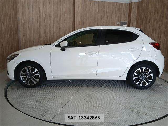 Mazda DEMIO 2016-03 7217709-19
