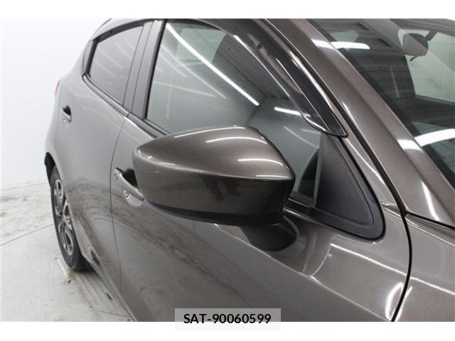 Mazda DEMIO 2015-11 7250549-9