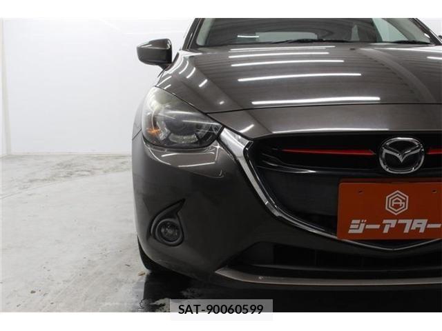 Mazda DEMIO 2015-11 7250549-10