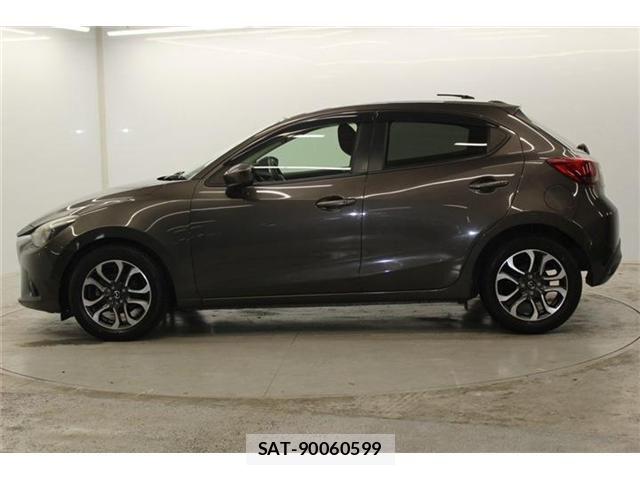 Mazda DEMIO 2015-11 7250549-7