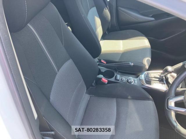 Mazda DEMIO 2018-02 7250553-11