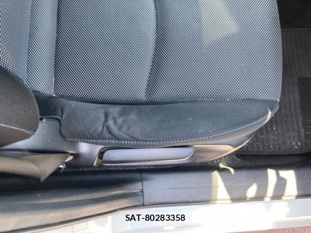 Mazda DEMIO 2018-02 7250553-12