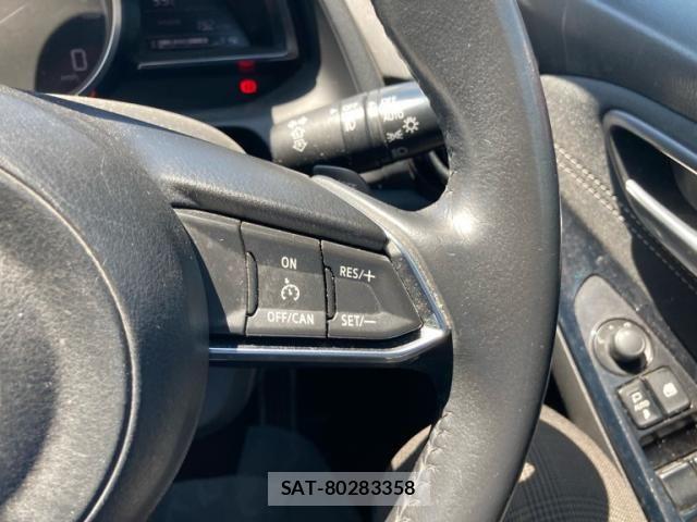 Mazda DEMIO 2018-02 7250553-16