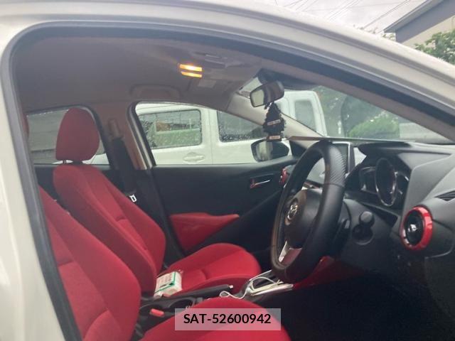 Mazda DEMIO 2015-11 7250552-10