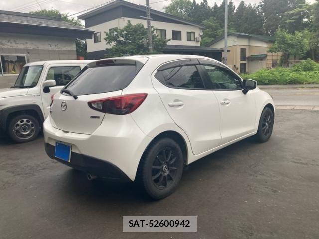 Mazda DEMIO 2015-11 7250552-2
