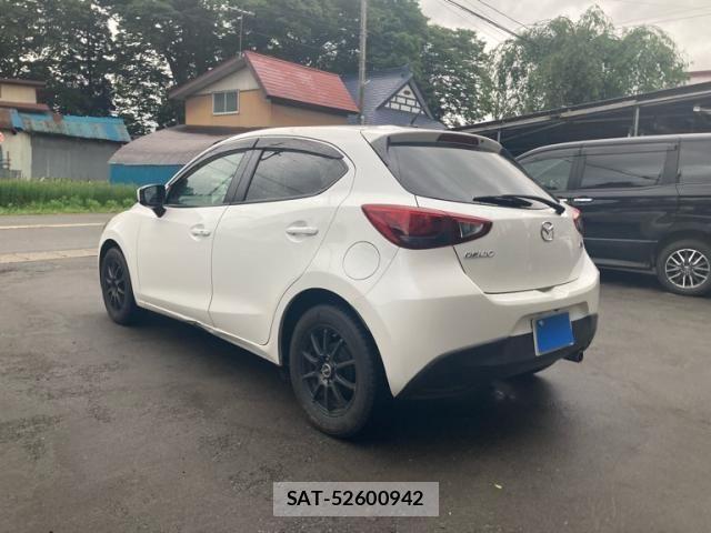 Mazda DEMIO 2015-11 7250552-3