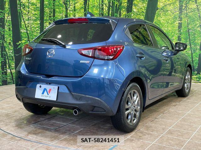 Mazda DEMIO 2017-01 7250550-16