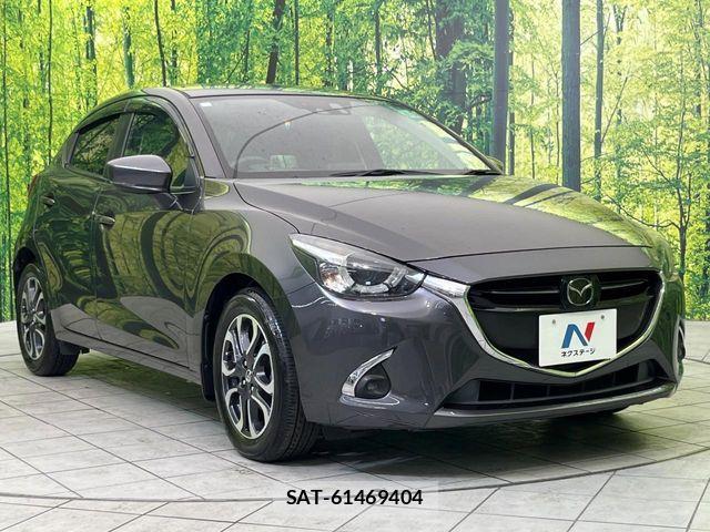 Mazda DEMIO 2017-02 7250554-15