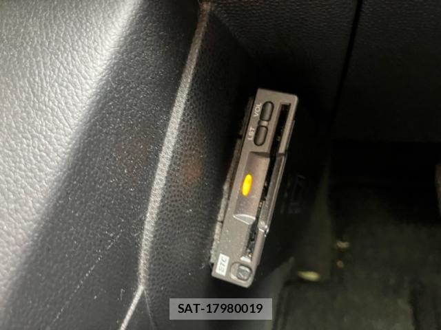 Mazda DEMIO 2010-06 7271356-13