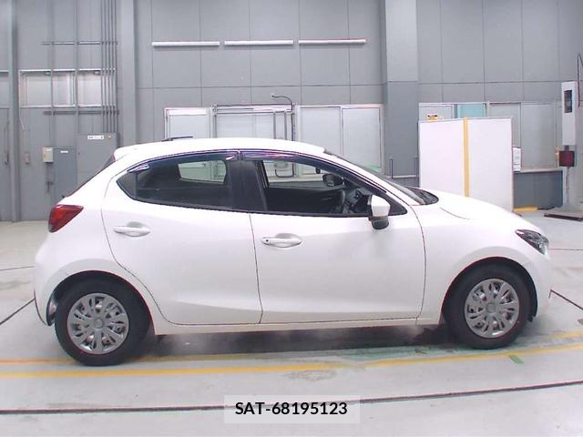 Mazda DEMIO 2019 7335632-4