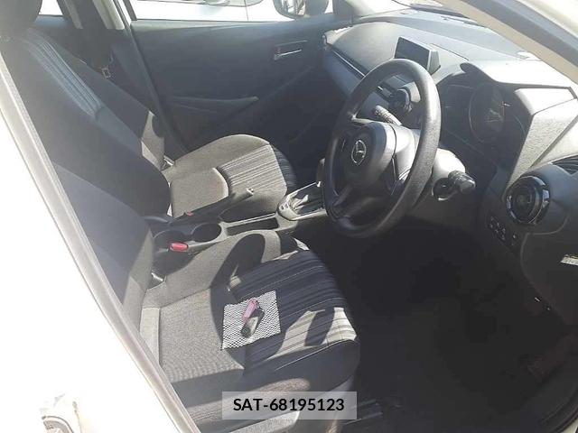Mazda DEMIO 2019 7335632-7