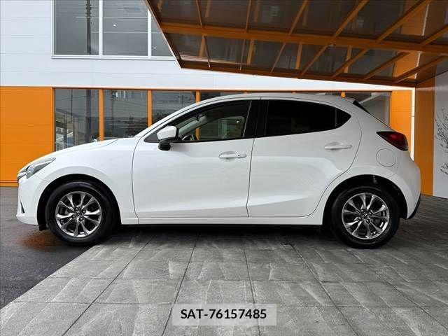 Mazda DEMIO 2017-12 7326771-11