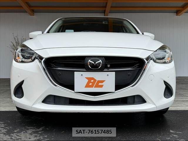 Mazda DEMIO 2017-12 7326771-8