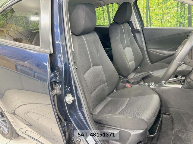 Mazda DEMIO 2017-08 7326782-7