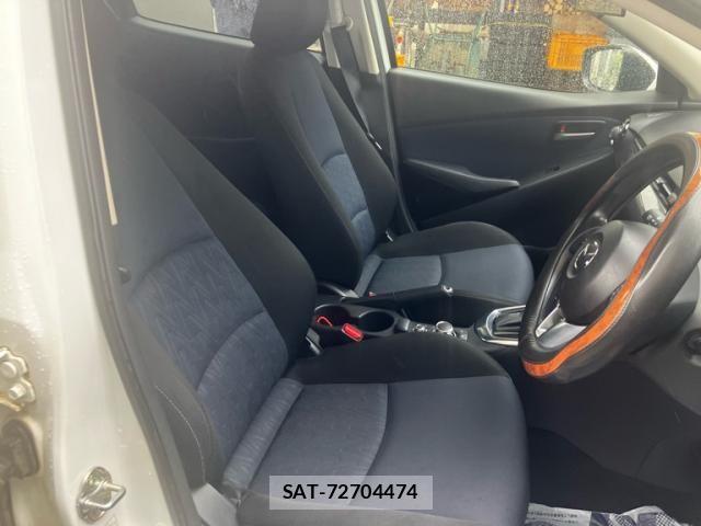 Mazda DEMIO 2016-03 7326788-10