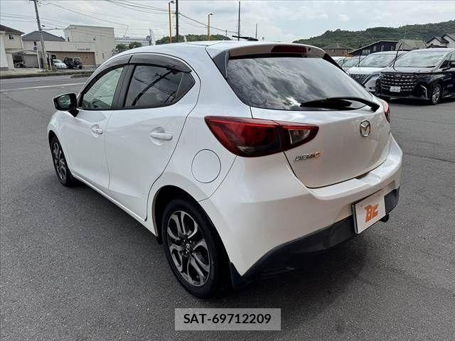 Mazda DEMIO 2015-03 7357564-12